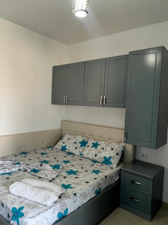 Kamberi Hotel & Apartments 2 Velipojë Екстериор снимка