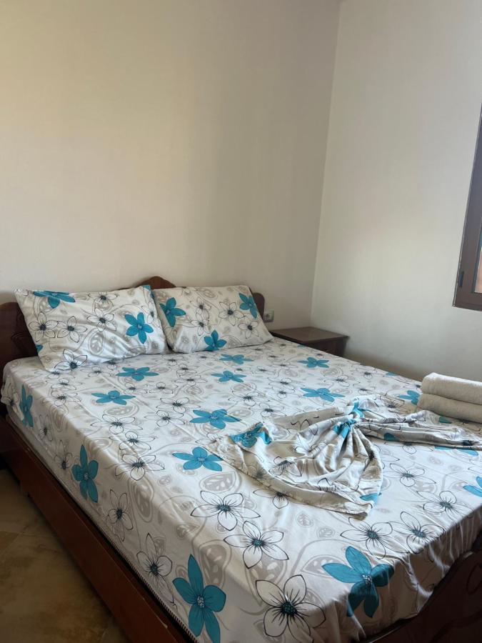 Kamberi Hotel & Apartments 2 Velipojë Екстериор снимка