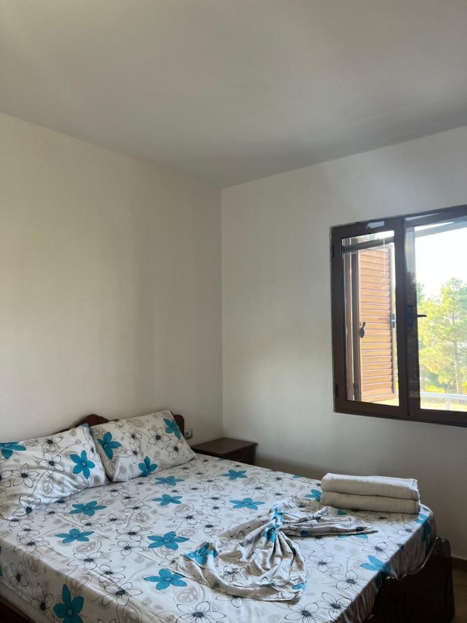 Kamberi Hotel & Apartments 2 Velipojë Екстериор снимка