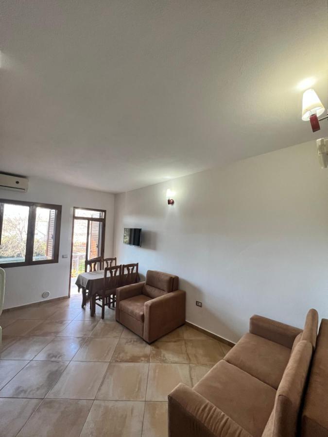 Kamberi Hotel & Apartments 2 Velipojë Екстериор снимка