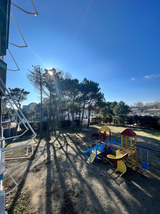 Kamberi Hotel & Apartments 2 Velipojë Екстериор снимка