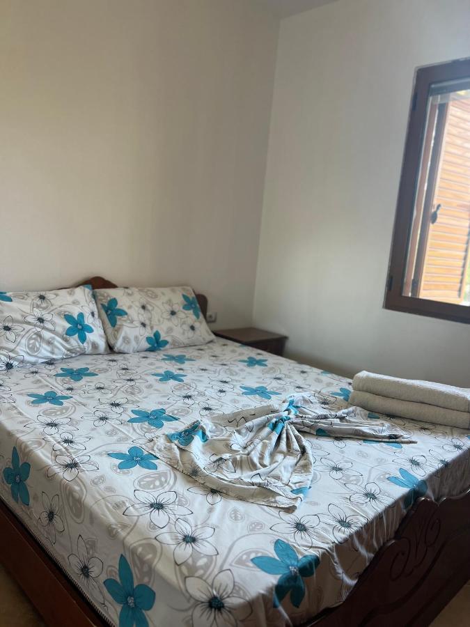 Kamberi Hotel & Apartments 2 Velipojë Екстериор снимка