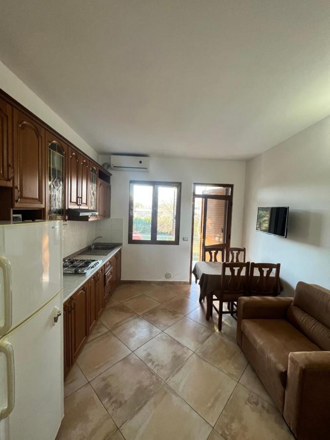 Kamberi Hotel & Apartments 2 Velipojë Екстериор снимка