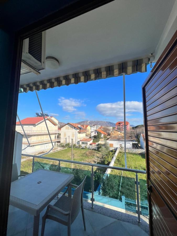 Kamberi Hotel & Apartments 2 Velipojë Екстериор снимка
