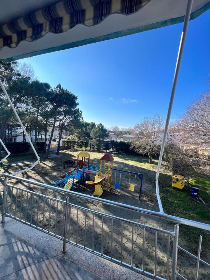 Kamberi Hotel & Apartments 2 Velipojë Екстериор снимка