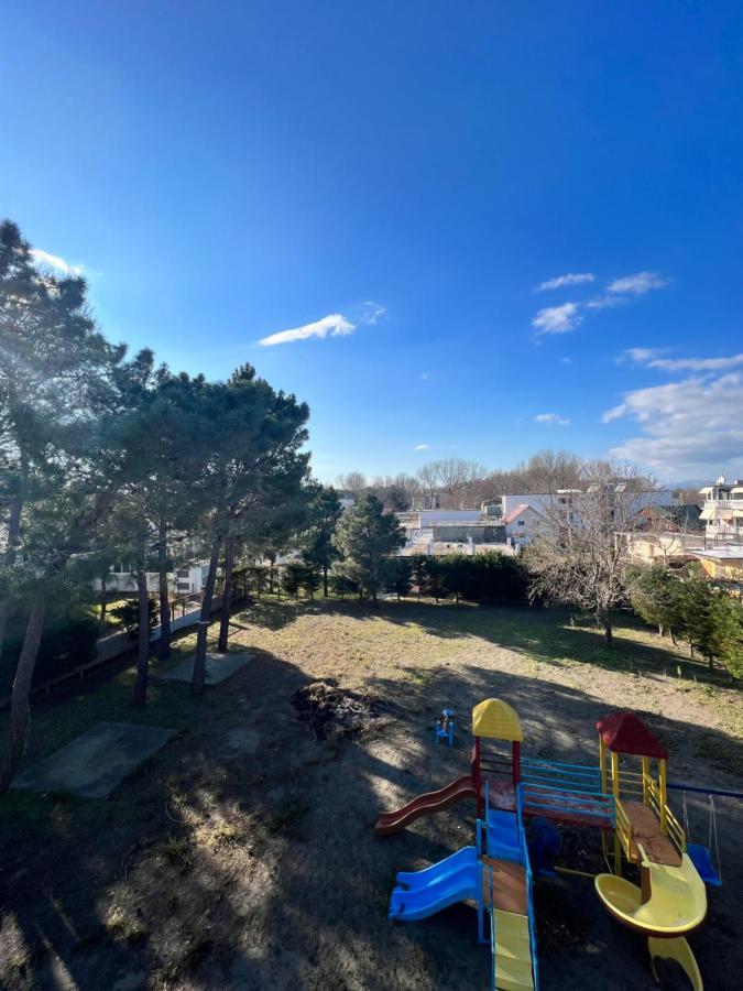 Kamberi Hotel & Apartments 2 Velipojë Екстериор снимка